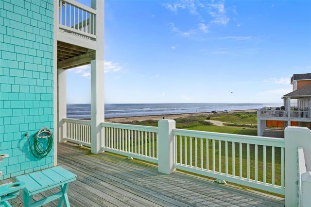 3116 James, Crystal Beach, TX 77650