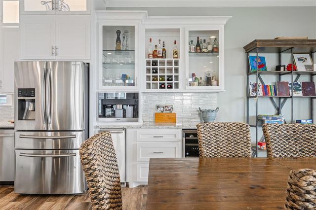 3116 James, Crystal Beach, TX 77650
