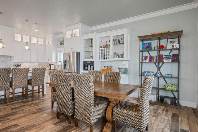 3116 James, Crystal Beach, TX 77650