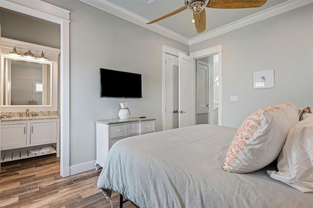 3116 James, Crystal Beach, TX 77650