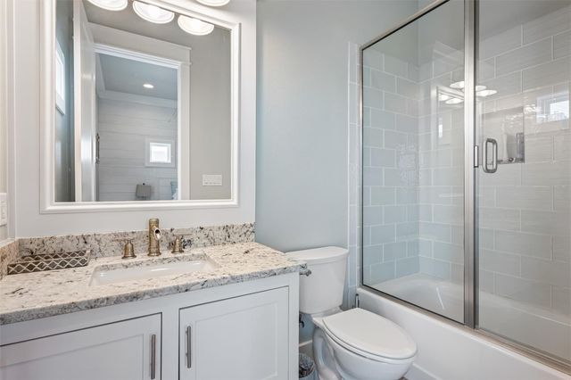 3116 James, Crystal Beach, TX 77650