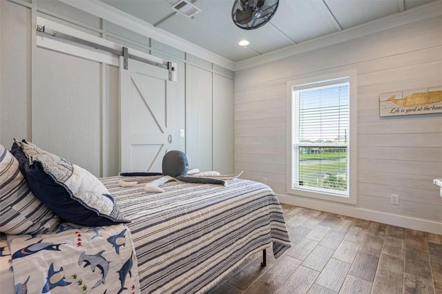 3116 James, Crystal Beach, TX 77650