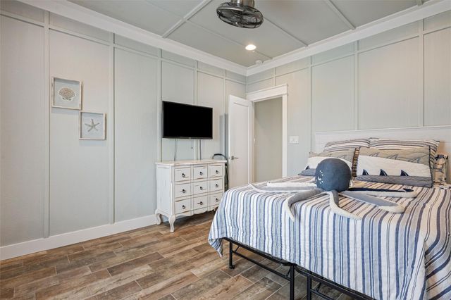 3116 James, Crystal Beach, TX 77650