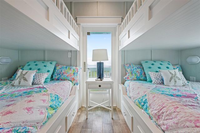 3116 James, Crystal Beach, TX 77650