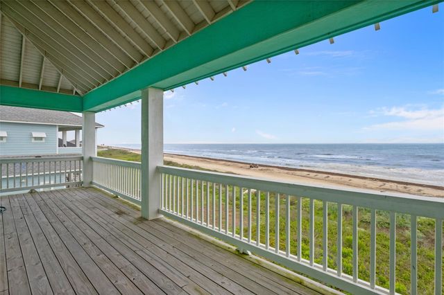 3116 James, Crystal Beach, TX 77650