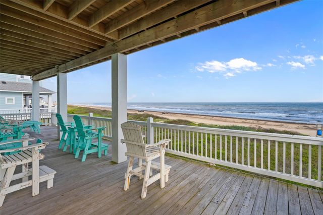 3116 James, Crystal Beach, TX 77650