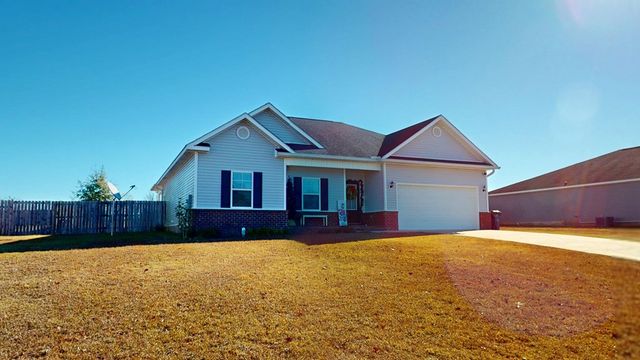 121 Tanglewood Drive, Headland, AL 36345