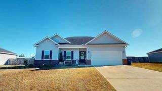 121 Tanglewood Drive, Headland, AL 36345