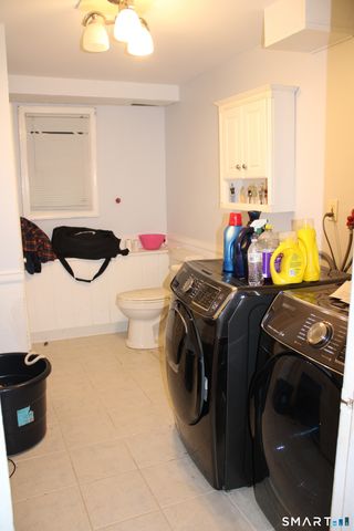 211 Macktown Road, Windsor, CT 06095