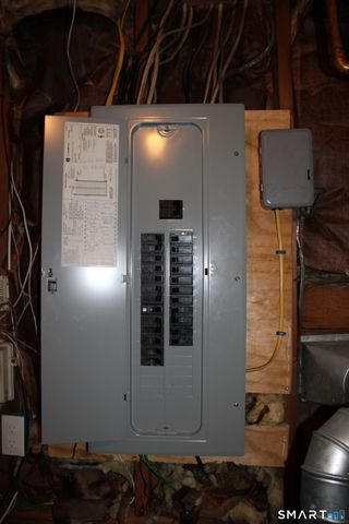 211 Macktown Road, Windsor, CT 06095