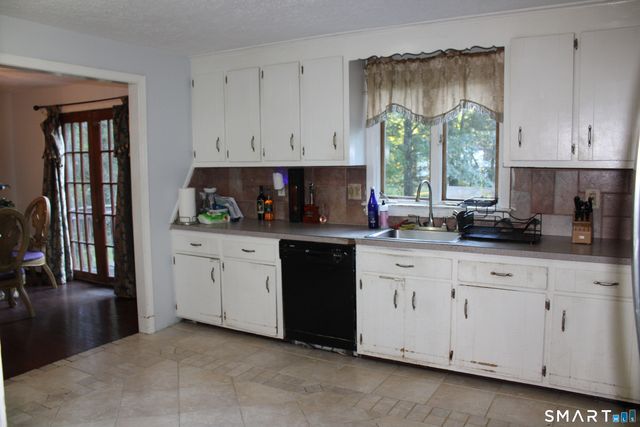 211 Macktown Road, Windsor, CT 06095