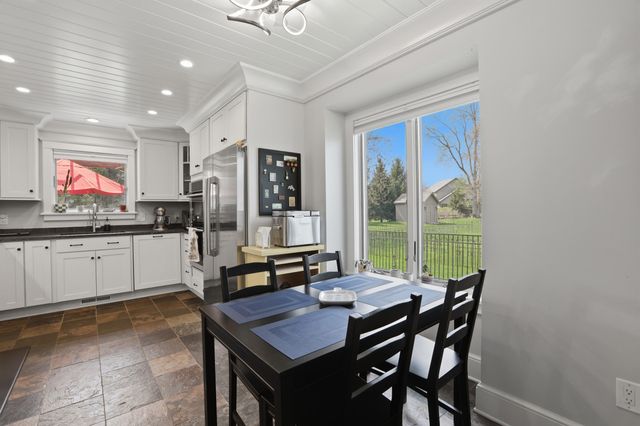 3111 Smugglers Ridge, Commerce Twp, MI 48390