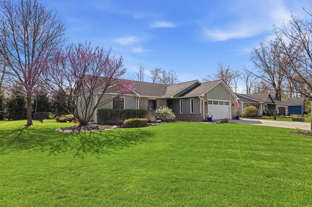 3111 Smugglers Ridge, Commerce Twp, MI 48390