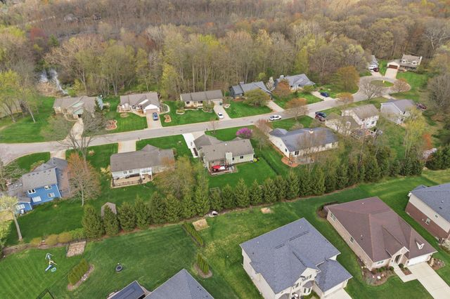 3111 Smugglers Ridge, Commerce Twp, MI 48390