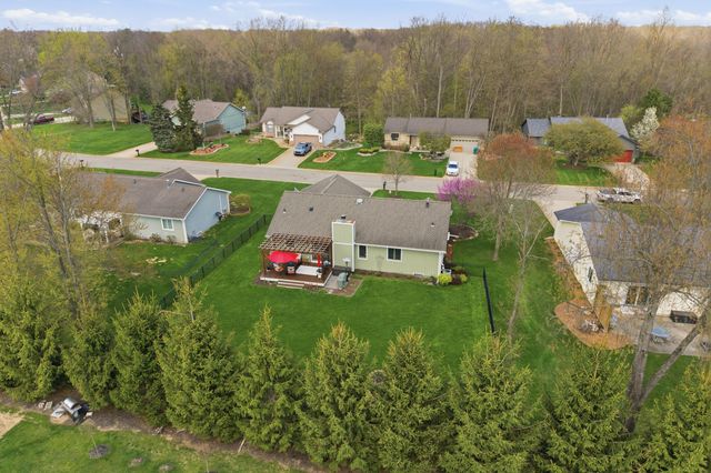 3111 Smugglers Ridge, Commerce Twp, MI 48390
