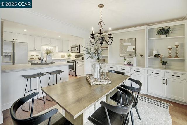 1317 Ptarmigan Dr 6, Walnut Creek, CA 94595