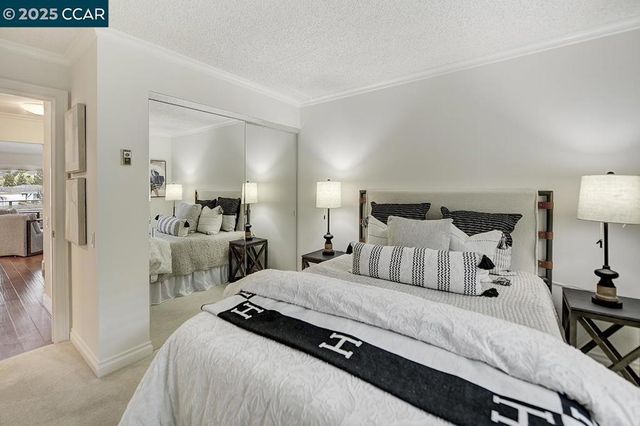 1317 Ptarmigan Dr 6, Walnut Creek, CA 94595