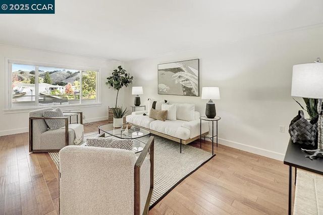 1317 Ptarmigan Dr 6, Walnut Creek, CA 94595