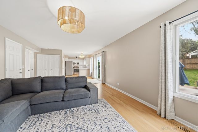 1105 Appleton Lane, Geneva, IL 60134