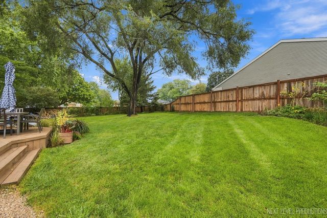 1105 Appleton Lane, Geneva, IL 60134