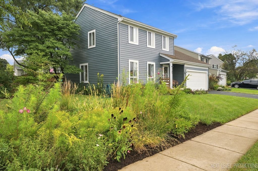 1105 Appleton Lane, Geneva, IL 60134