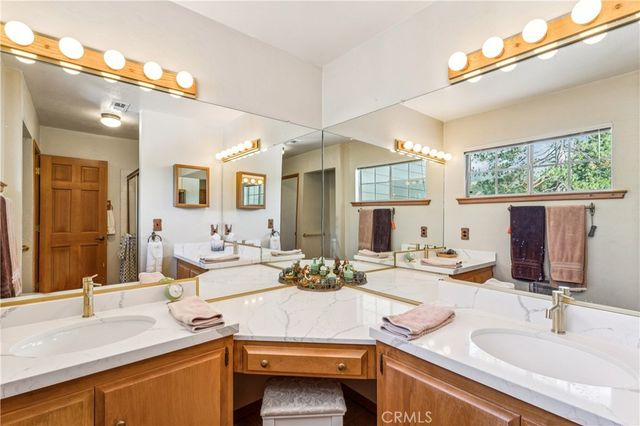 24526 Horst Drive, Crestline, CA 92325