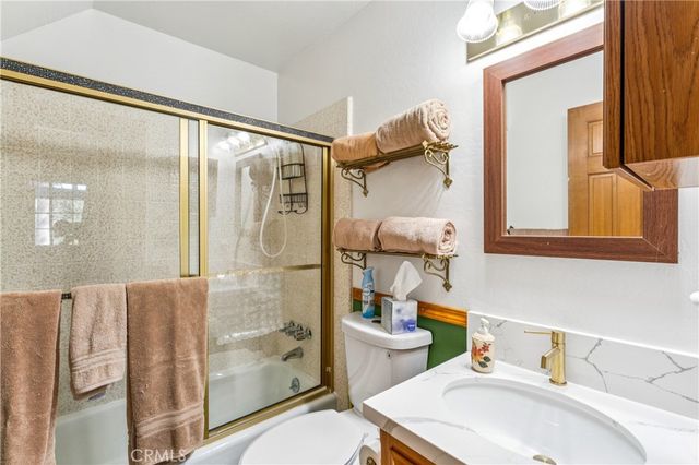 24526 Horst Drive, Crestline, CA 92325