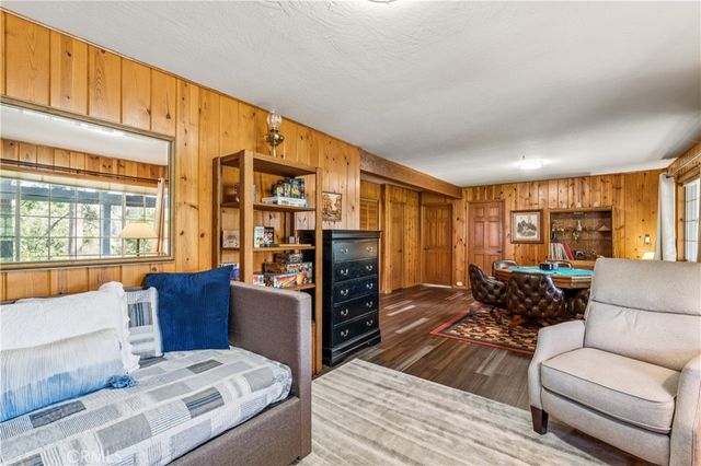 24526 Horst Drive, Crestline, CA 92325