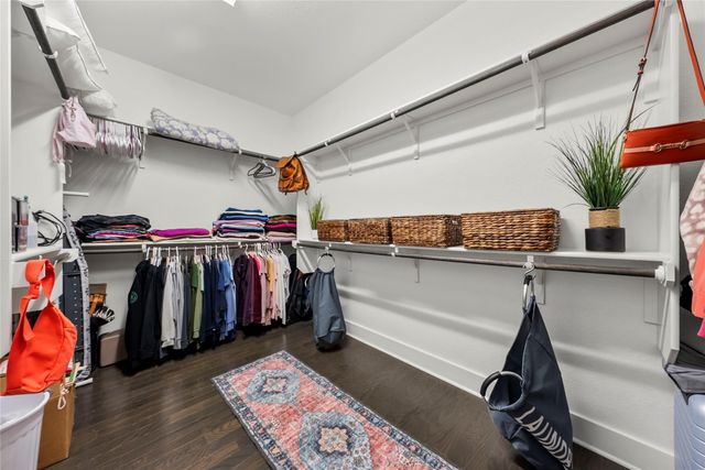 1012 S San Marcos ST, Manor, TX 78653