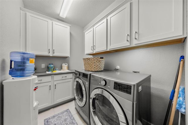 1012 S San Marcos ST, Manor, TX 78653