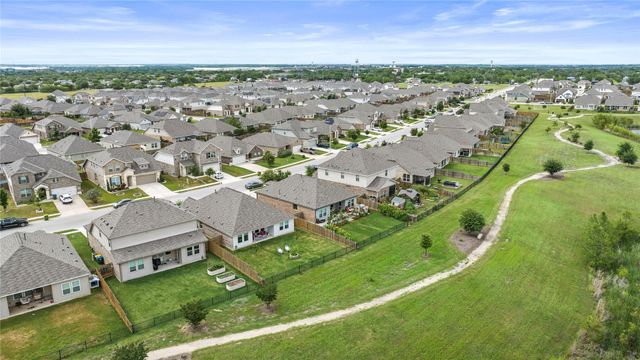 1012 S San Marcos ST, Manor, TX 78653