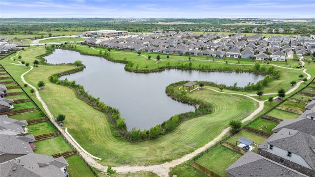 1012 S San Marcos ST, Manor, TX 78653