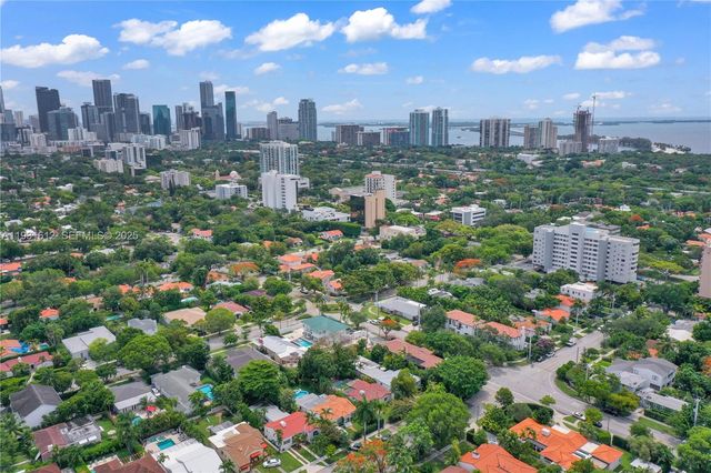 419 SW 30th Rd, Miami, FL 33129