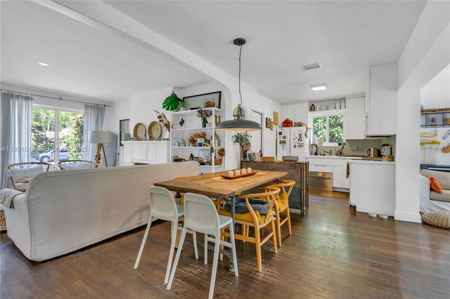 419 SW 30th Rd, Miami, FL 33129