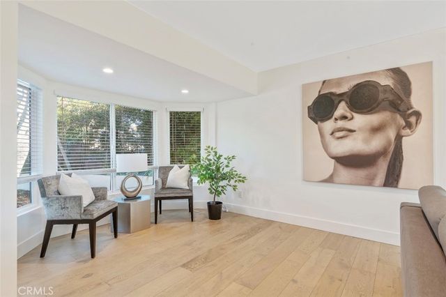 23534 Aetna, Woodland Hills, CA 91367