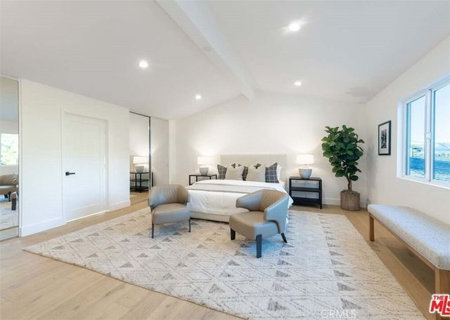 23534 Aetna, Woodland Hills, CA 91367