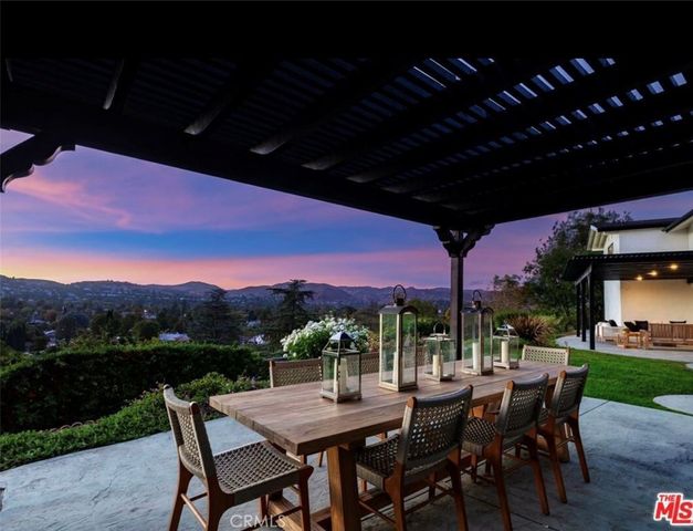 23534 Aetna, Woodland Hills, CA 91367