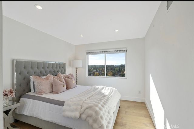 23534 Aetna, Woodland Hills, CA 91367