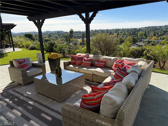 23534 Aetna, Woodland Hills, CA 91367
