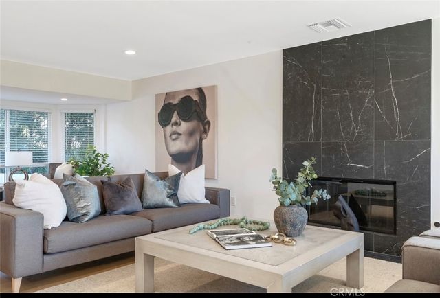 23534 Aetna, Woodland Hills, CA 91367
