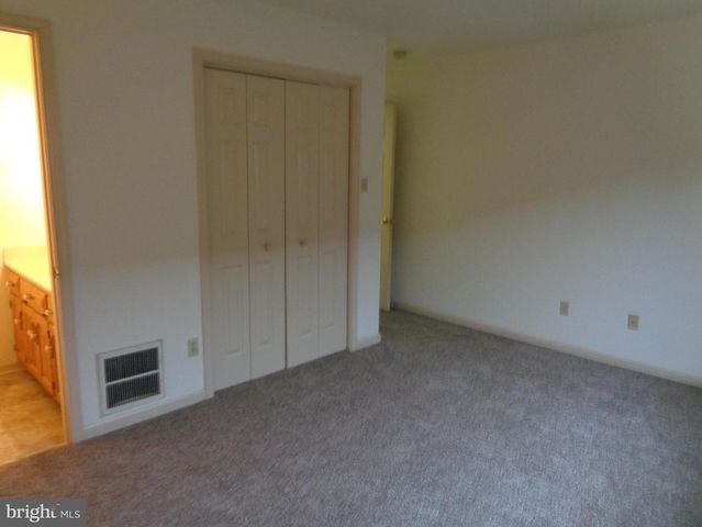 428 MARTINA DRIVE, Chambersburg, PA 17201