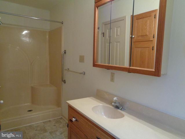 428 MARTINA DRIVE, Chambersburg, PA 17201