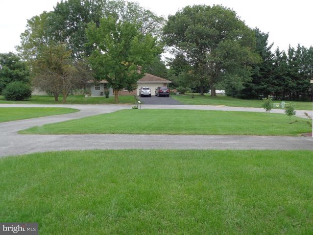 428 MARTINA DRIVE, Chambersburg, PA 17201