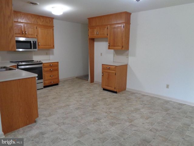 428 MARTINA DRIVE, Chambersburg, PA 17201