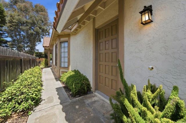 2839 Cazadero Drive, Carlsbad, CA 92009