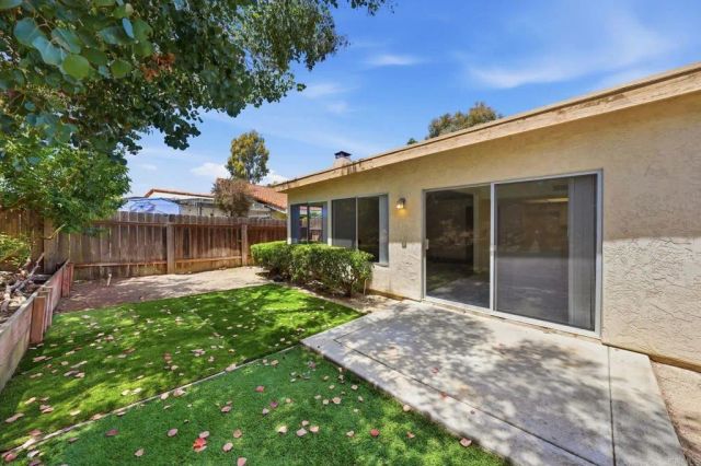 2839 Cazadero Drive, Carlsbad, CA 92009