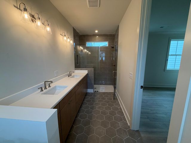 785 Blueway Avenue, Summerville, SC 29486