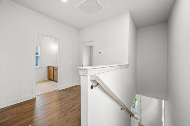 785 Blueway Avenue, Summerville, SC 29486