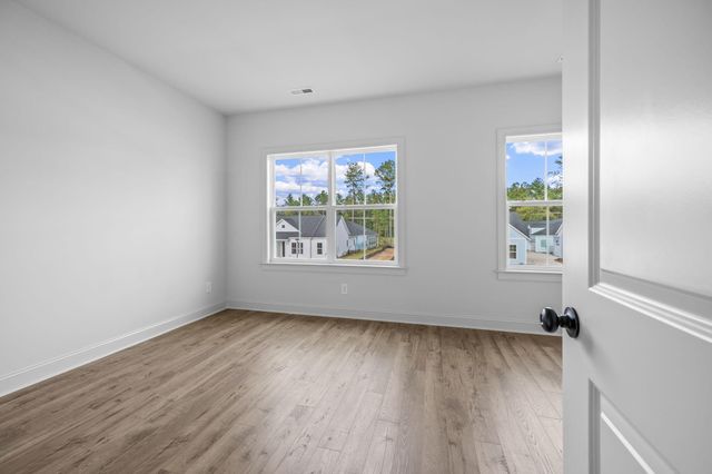 785 Blueway Avenue, Summerville, SC 29486