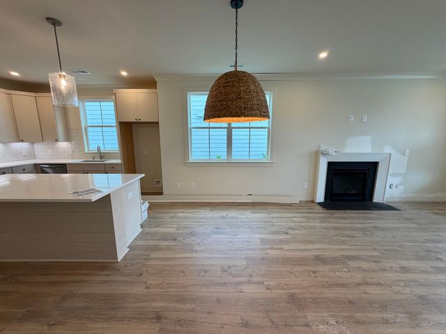 785 Blueway Avenue, Summerville, SC 29486
